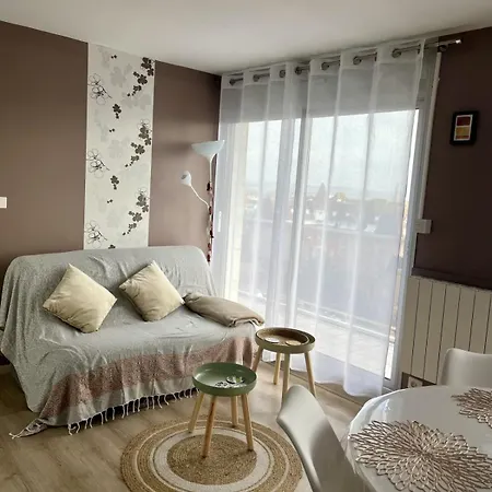38m With Terrace Close To The Le Touquet