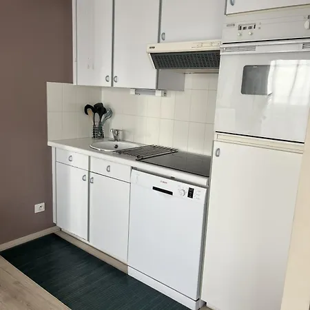 38m With Terrace Close To The Lägenhet