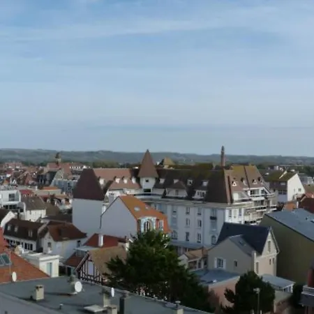 38m With Terrace Close To The アパート Le Touquet